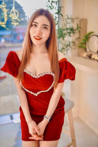 ลูกบาส ชุดแดง